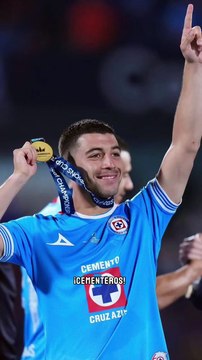 Erik Lira rechazó ofertas de Europa por quedarse en Cruz Azul. #cruzazul