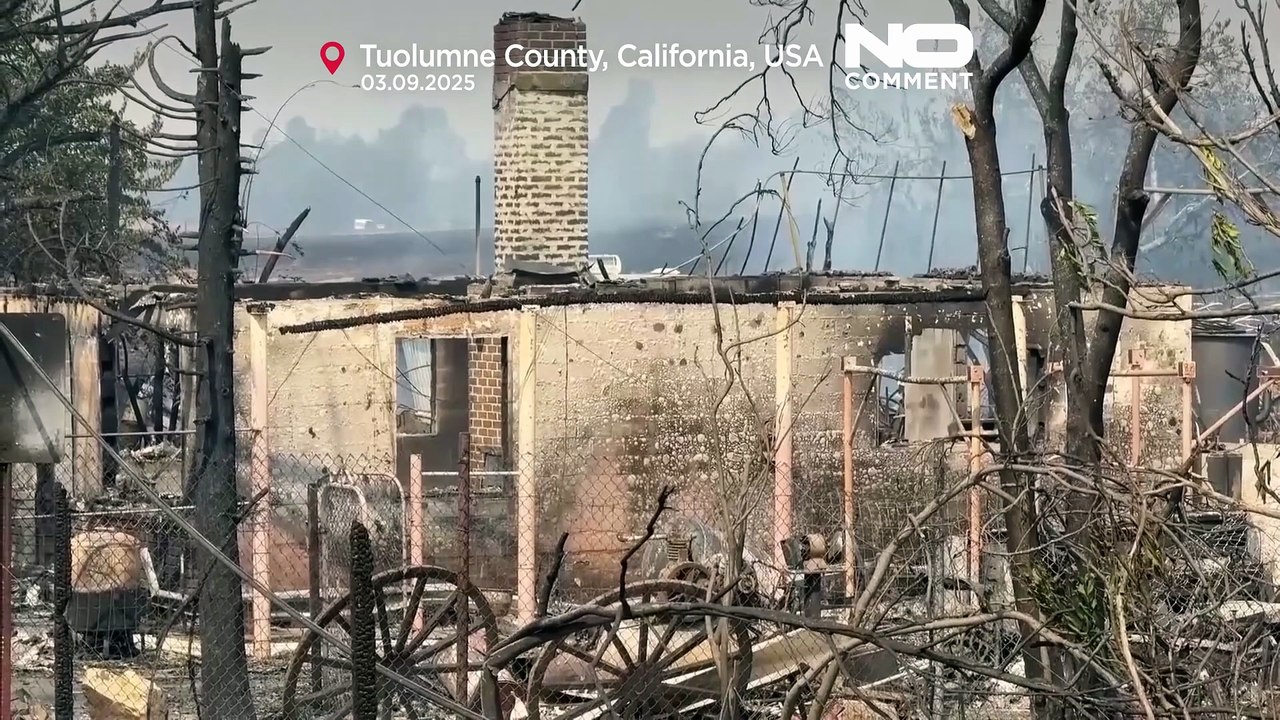 Wildfire burns homes in historic California Gold Rush town