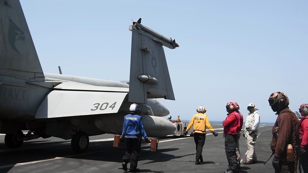 Nimitz-class aircraft carrier USS Nimitz (CVN 68) ⚓🇺🇸