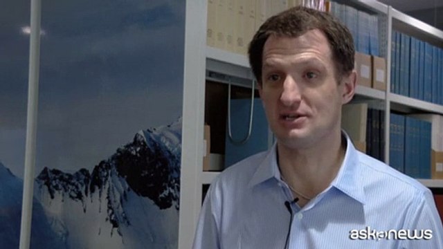 Il più grande iceberg del mondo si muove, i rischi per i pinguini e le foche in Antartide