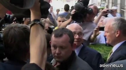 La rivincita di Harry: scuse e maxi-risarcimento da Murdoch per lo spionaggio del "The Sun"