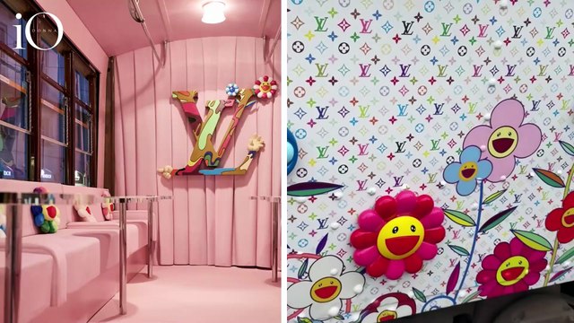 Un giro in tram con Louis Vuitton. E Takashi Murakami