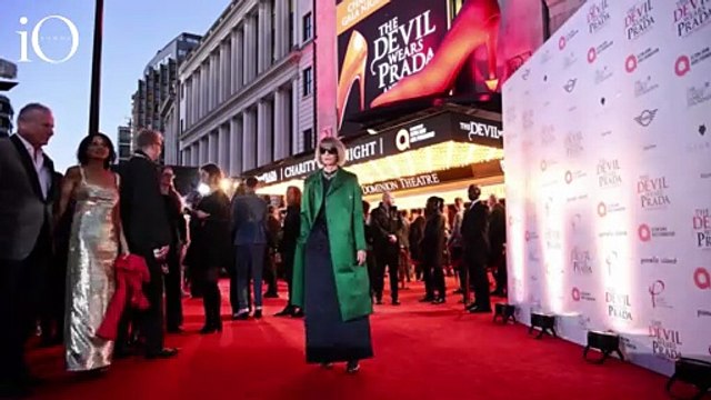Cosa indossa Anna Wintour per la prima del musical Il diavolo veste Prada ? La risposta è ovvia