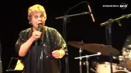Morre Célio Balona, relembre show do artista com Leny Andrade