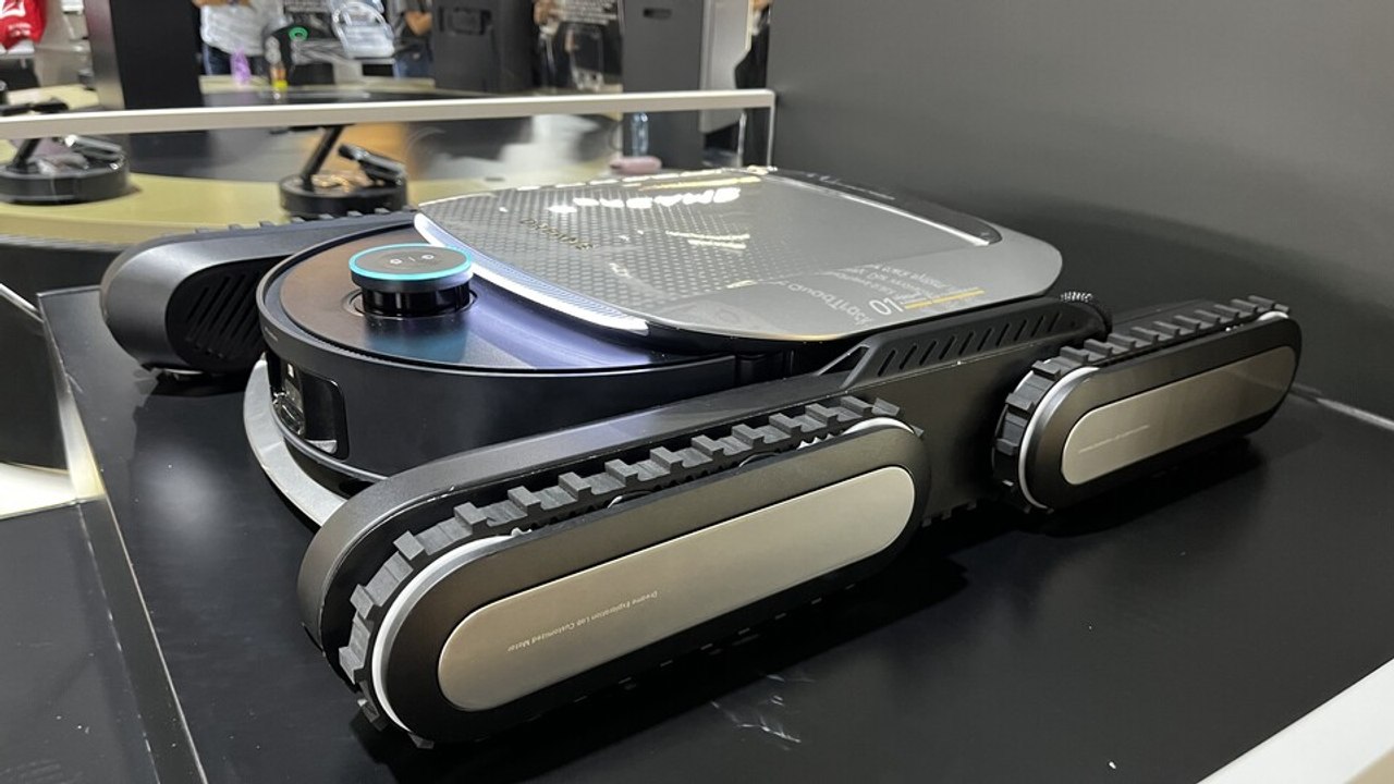 IFA 2025: Dreame zeigt Saugroboter, der Treppen steigen kann