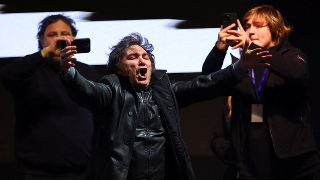 Javier Milei defiende a su hermana durante el cierre de campaña en Buenos Aires