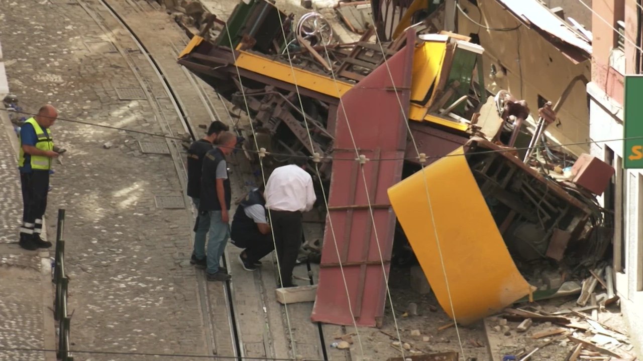 TOP-VIEW FOOTAGE SHOWS DEVASTATING LISBON FUNIC...