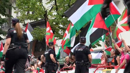 Protestas Continúan Exigiendo la Salida del Israel–Premier Tech de la Vuelta 🚴‍♂️