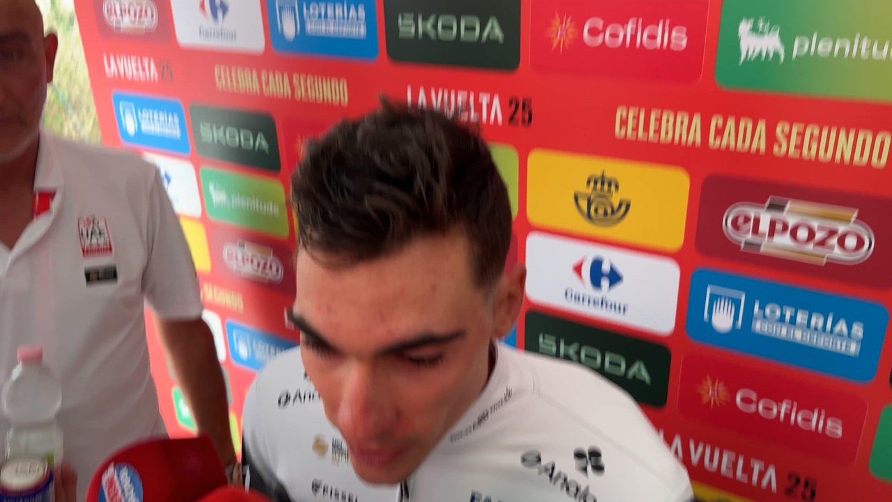 JUAN AYUSO celebra su SEGUNDA VICTORIA de ETAPA en LA VUELTA 2025: "Tuve que jugar mis CARTAS"