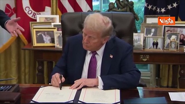 Trump firma ordine esecutivo per cambiare nome al Pentagono, ora è il Dipartimento di Guerra