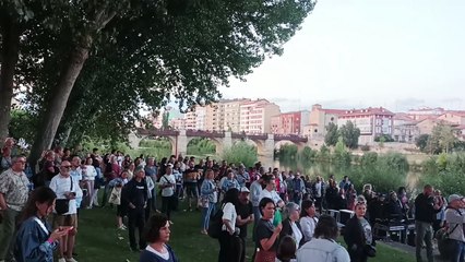 Upperlips inaugura el 25 aniversario de Ebrovisión