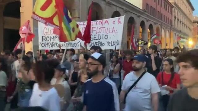 Gaza, in 4mila a Bologna a sostegno della Global Sumud Flotilla