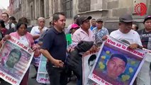 Sin avances sustanciales en indagatorias: padres de los 43 tras reunión en Palacio Nacional