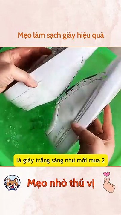 Mẹo làm sạch giày hiệu quả