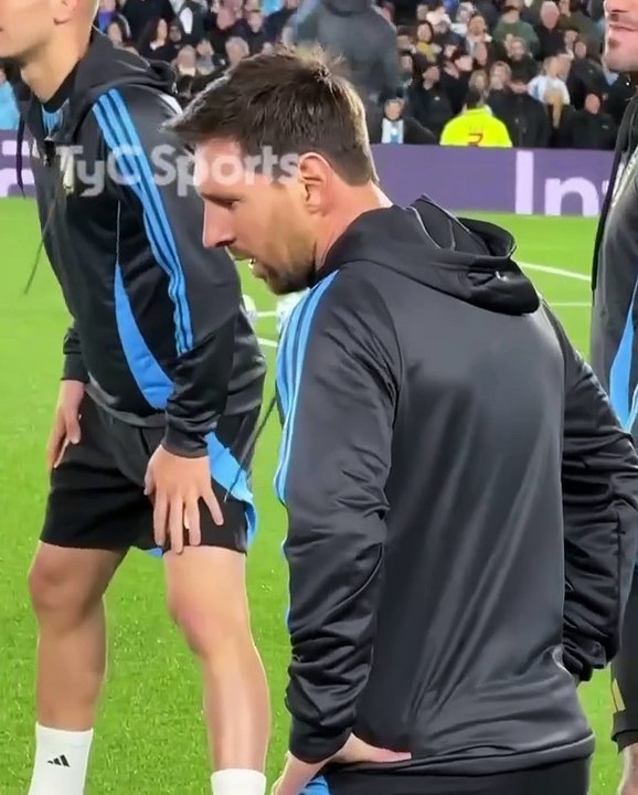 Momen Lionel Messi Tidak Kuasa Menahan Tangis Saat Sesi Pemanasan Pada Pertandingan Argentina VS Venezuela