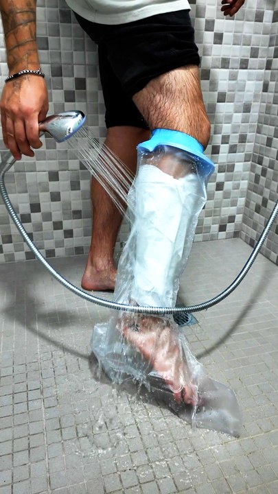 A cooling vest? Can you imagine working out without breaking a sweat? 🥵