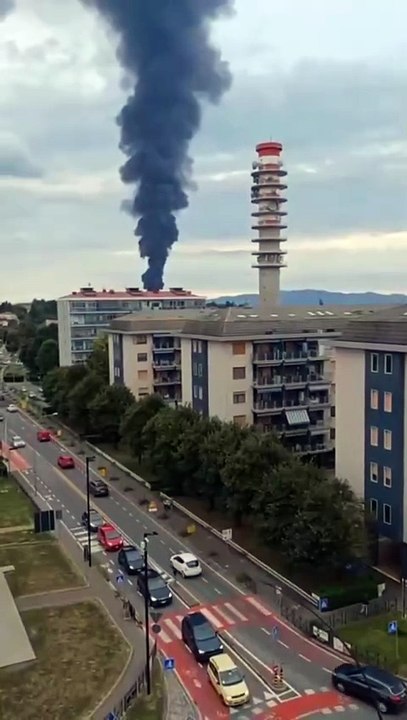 Massive Fire at Eurostamp Automotive Plant in Pianezza, Italy | Factory Producing Car Bumpers & Grilles