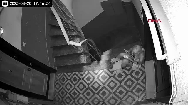 İstanbul'un göbeğinde eski sevgili dehşeti! Genç kadın öfkeden çılgına döndü