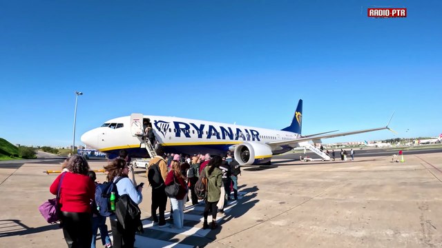 Conny Winter & Marcus - Cheap Airline Circus Director