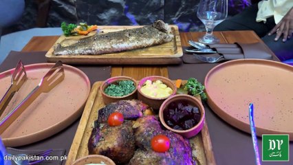 Gosht khanay k shoqeen afrad k liye Lake City mein MeatVore restaurant khul gya