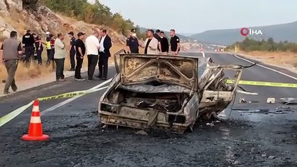 Üniversite kaydı için çıktıkları yolda yanarak can verdiler