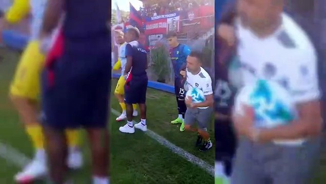 Cagliari, allo stadio Borucca tutto pronto per l'amichevole: grande entusiasmo sugli spalti