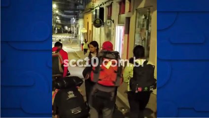 Imigrantes latino-americanos em situação de rua são 'mandados' para SC