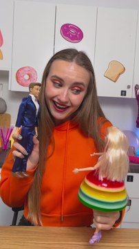 Who Knew Jelly Could Be Fashion?! 😂👗 #lifehacks #crafts