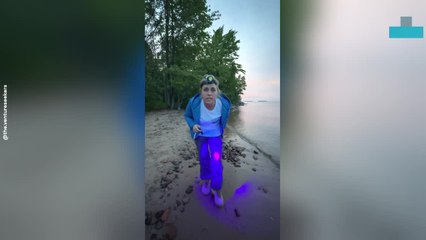 Family Finds Glowing Rocks on Lake Shore