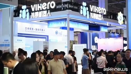 Dalle pennellate al ping pong: il futuro dei robot passa da Pechino