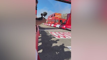 Vingegaard Arrives at Tour de France 🚴‍♂️