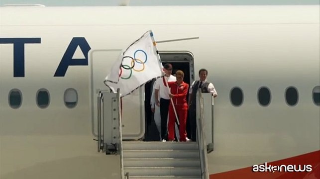 La bandiera olimpica arriva a Los Angeles per i giochi del 2028