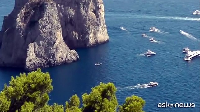 Capri intensifica i controlli sui Faraglioni contro pirati del mare