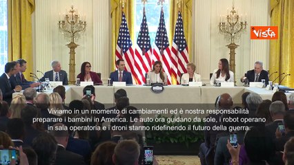 Melania Trump alle Big Tech: Dobbiamo trattare Ai con guida attenta come faremmo con un figlio