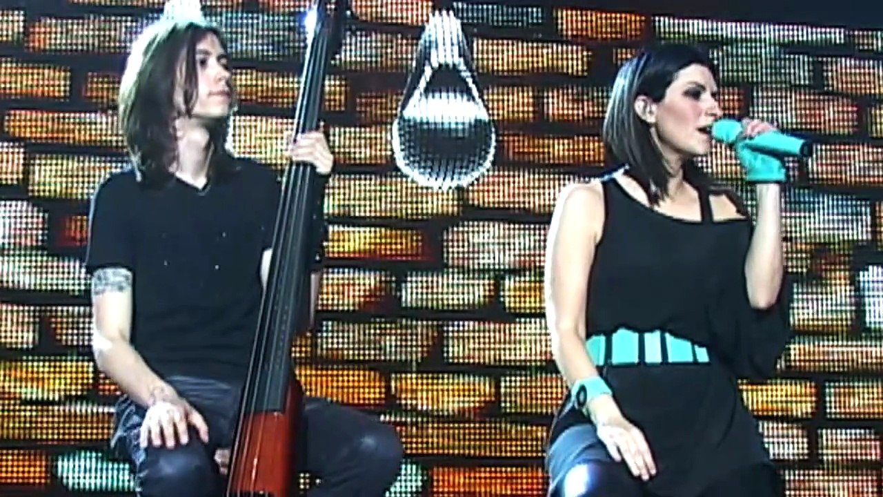 LAURA PAUSIN — Paris au mois d'Août – Laura's Gifts // LAURA PAUSIN: LAURA LIVE 09 WORLD TOUR