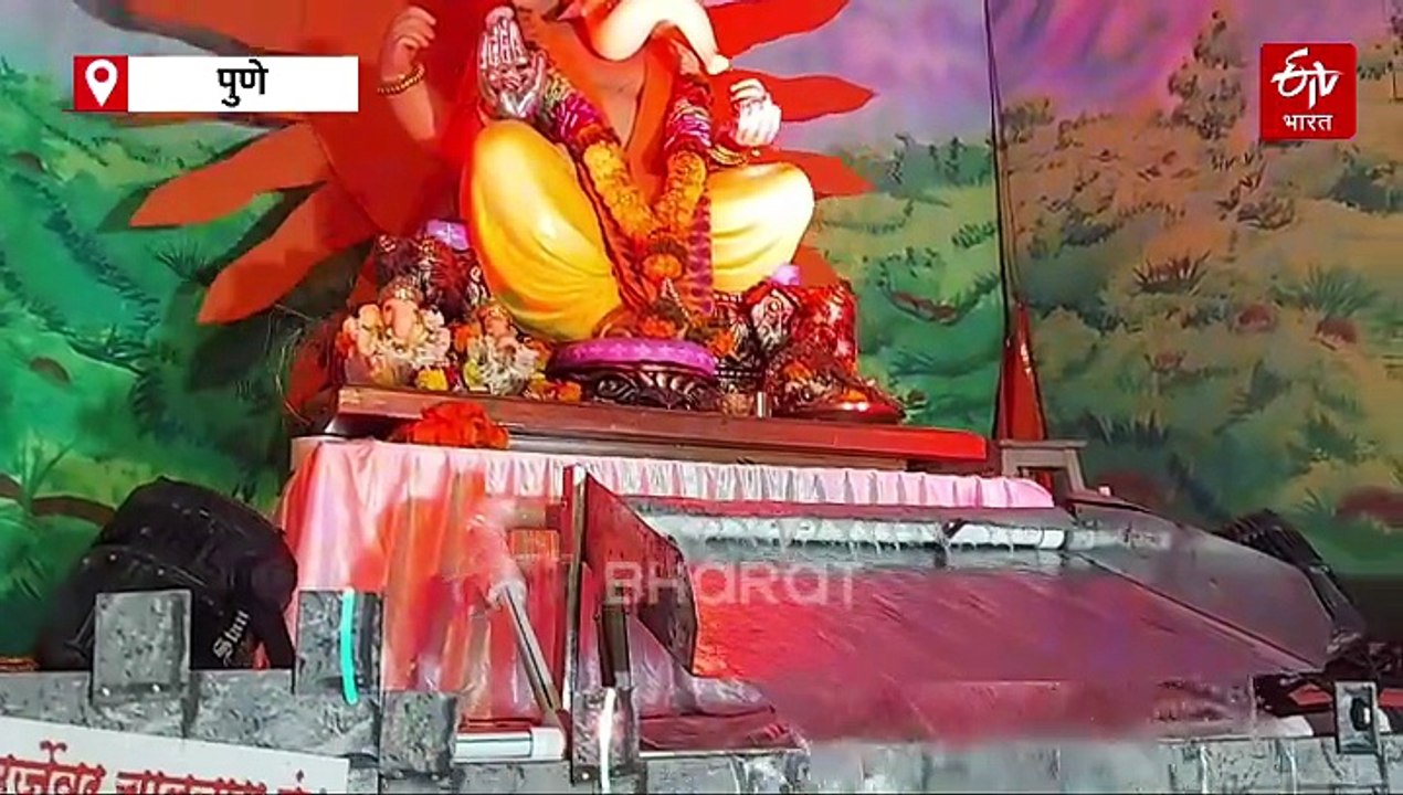 पुण्यातील 'या' मंडळानं सोलरवर तयार केली वीज; गणेशोत्सवानंतर दुर्गम भागातील शाळेला देणार सोलर