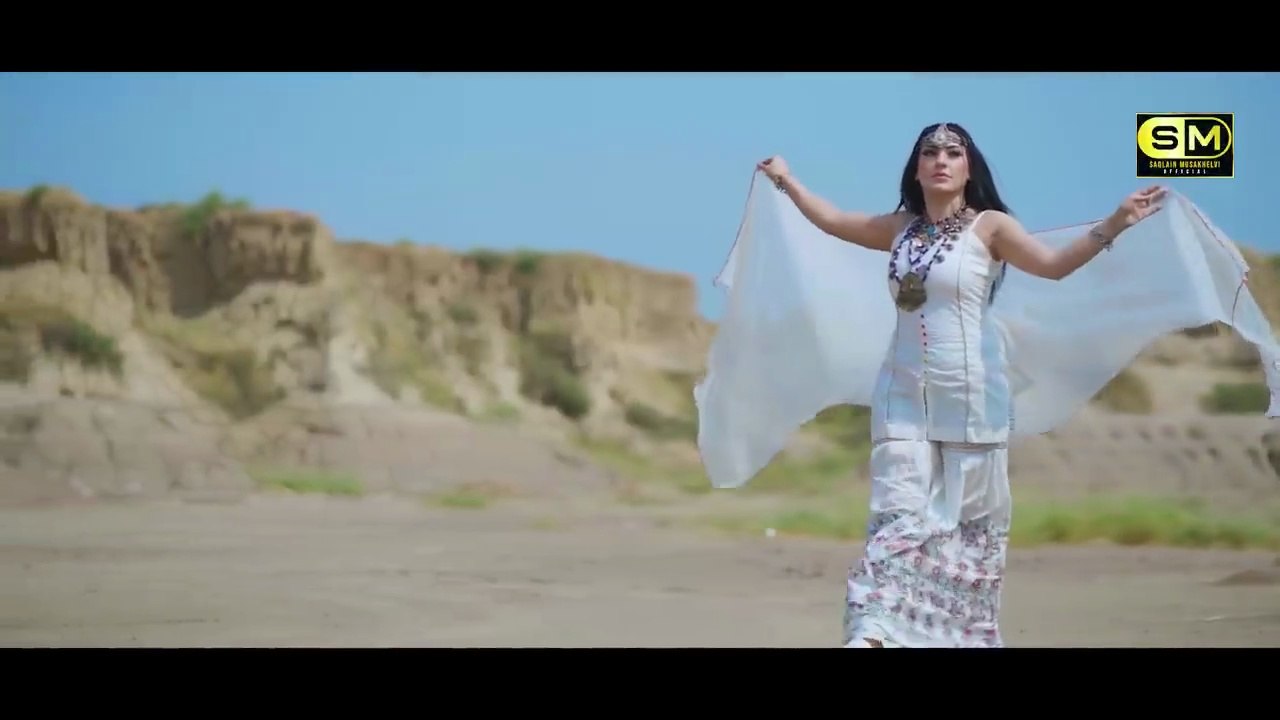 Kitni Makhmoor hen tumhari akhen.hitsong