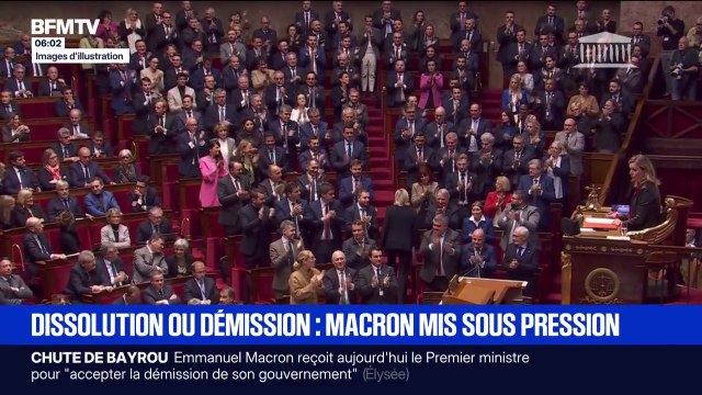 Dissolution ou démission: quelles options s'offrent à Emmanuel Macron après la chute du gouvernement de François Bayrou?
