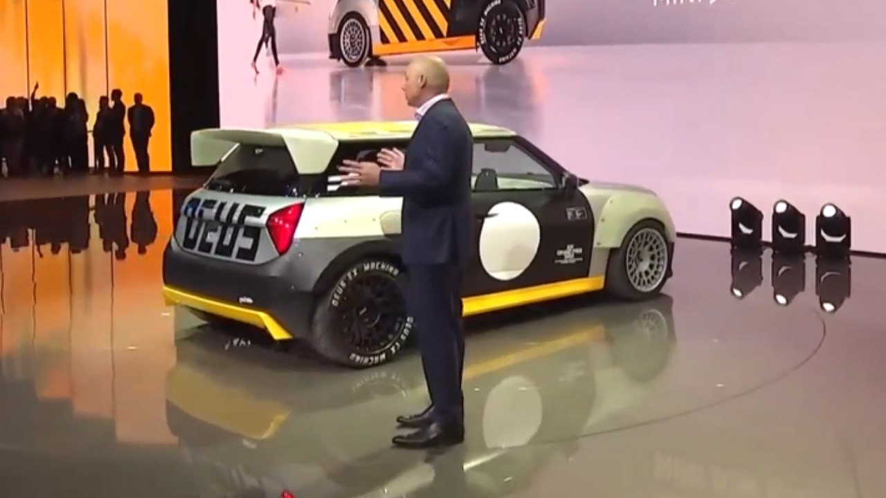 IAA 2025: MINI JCW The Machina & The Skeg feiern Premiere auf BMW Group Pressekonferenz