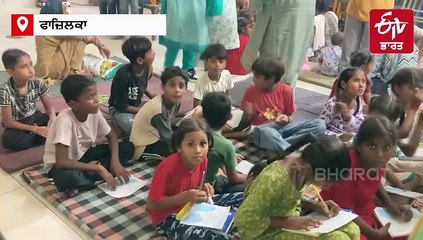ਰਾਹਤ ਕੈਂਪਾਂ 'ਚ ਹੜ੍ਹ ਪੀੜਤ ਬੱਚਿਆਂ ਦੀ ਪੜ੍ਹਾਈ ਜਾਰੀ, ਲੱਗ ਰਹੀਆਂ ਕਲਾਸਾਂ