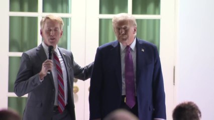 Trump hosts republican lawmakers for dinner at the White House