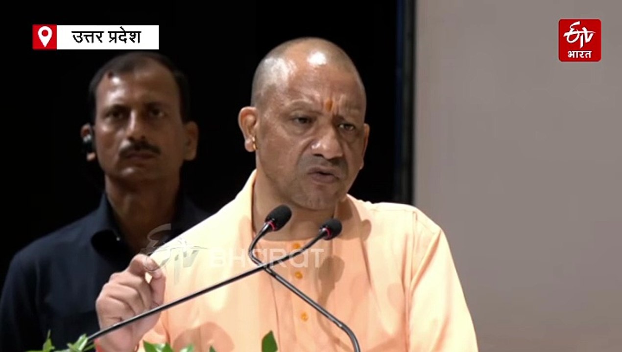 सीएम योगी ने 400 BS-6 बसों को दिखाई हरी झंडी; बोले-'कानून का पालन करना बुरा तो लगता है, लेकिन यही नियम जिंदगी बचाते हैं'