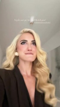 Ιωάννα Τούνη: Το σαμιαμίδι-γούρι στο σαλόνι της πριν τη λαμπερή βραδιά με τη Δήμητρα Αλεξανδράκη