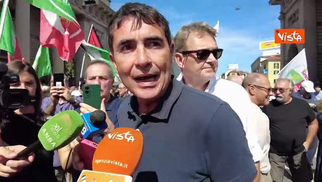 Fratoianni a manifestazione contro sgombero Leoncavallo: È un bene prezioso che va difeso