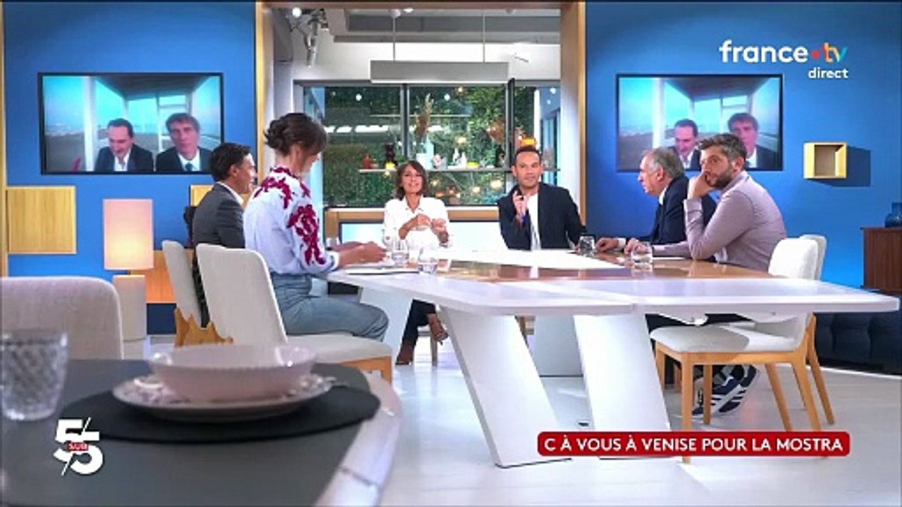 VOICI - « Je suis comme François Bayrou » : la remarque taquine de Gilles Lellouche au Premier ministre