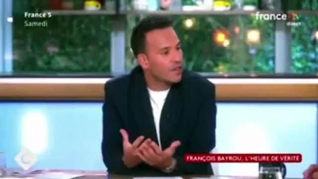 Agacé, François Bayrou dans C à vous , décide de balancer en plein direct sur Mohamed Bouhafsi : Vous êtes venus dans mon bureau, pour me demander de venir, et là vous me demander pourquoi je suis là ?