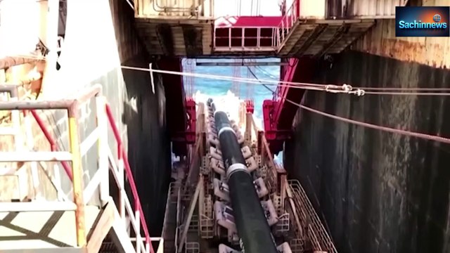 Russia’s Oil Fields 96% Depleted ⛽ | Ukraine Strikes Refineries, Investors Flee Moscow