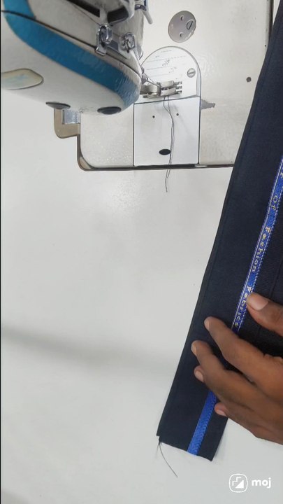 PANT CROSS POCKET STITCHING