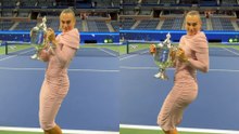 US Open 2025 - Aryna Sabalenka danse en robe avec son trophée à l'US Open !