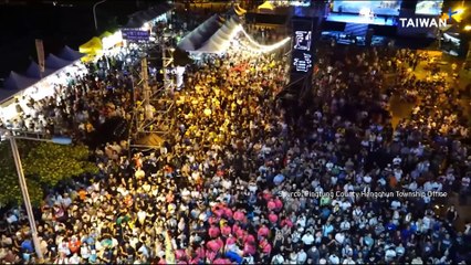 Southern Taiwan Town Celebrates 150 Years with Pole-Climbing Contest